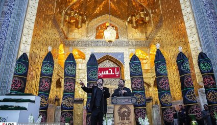 بدرقه خدام و زوار اربعین حسینی در حرم مطهر رضوی