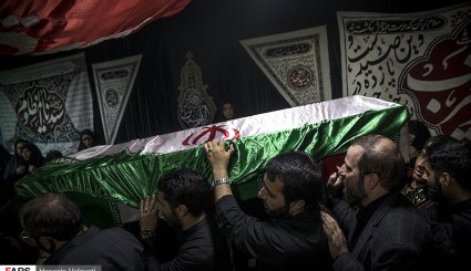 وداع با پیکر شهید مصطفی نبی لو