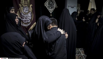 وداع با پیکر شهید مصطفی نبی لو