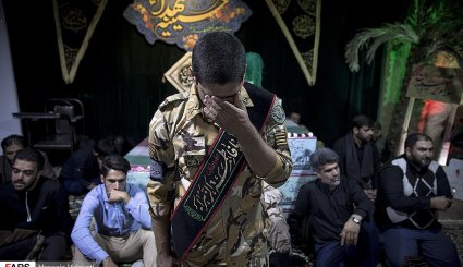وداع با پیکر شهید مصطفی نبی لو