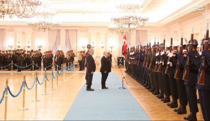 دیدار حیدرالعبادی با نخست وزیر ترکیه + تصاویر
