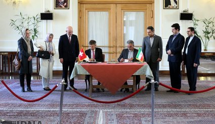 امضای سند تاسیس دفتر حفاظت منافع ایران در عربستان + تصاویر