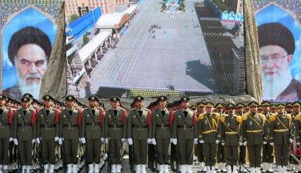 حضور فرمانده کل قوا در مراسم دانش‌آموختگی دانشگاه‌های افسری ارتش + تصاویر