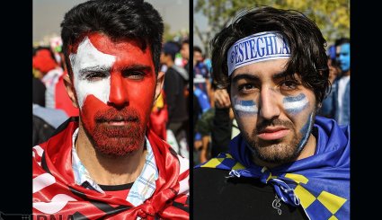 هوادارن تیم های فوتبال پرسپولیس و استقلال تهران + تصاویر
