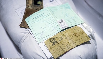 وداع با پیکر شهید حسین امانت‌تاب