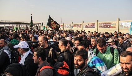 خروج زائران اربعین حسینی از مرز مهران