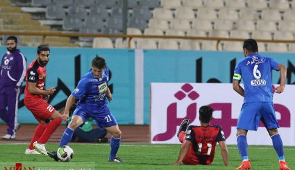 استقلال تهران ۲ - نفت ۰