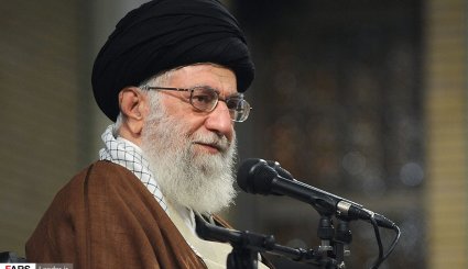 دیدار دانش‌آموزان و دانشجویان با رهبر انقلاب + تصاویر