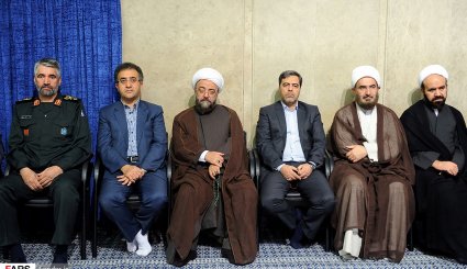 دیدار دانش‌آموزان و دانشجویان با رهبر انقلاب + تصاویر