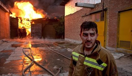 آتش سوزی کارخانه اکریلتاب -بهشهر + تصاویر