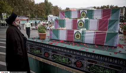 تشییع ۵۴ شهید تازه‌ تفحص‌ شده نیروی انتظامی در ستاد فرماندهی ناجا + تصاویر