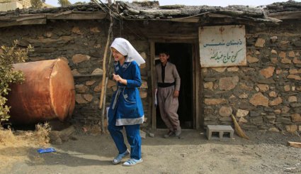 مدارس کوخ نشین در بانه