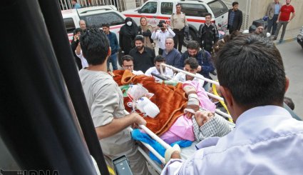 انتقال مصدومان حادثه واژگونی اتوبوس حامل زائران ایرانی به بیمارستان سینا