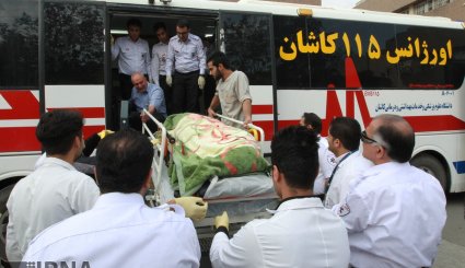 انتقال مصدومان حادثه واژگونی اتوبوس حامل زائران ایرانی به بیمارستان سینا