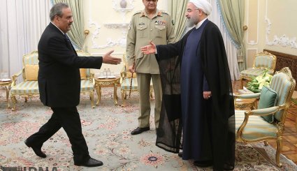 دیدار فرمانده ارتش پاکستان با روحانی + تصاویر