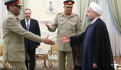 دیدار فرمانده ارتش پاکستان با روحانی + تصاویر