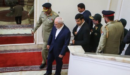 دیدار فرمانده ارتش پاکستان با وزیر امور خارجه + تصاویر