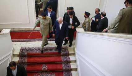 دیدار فرمانده ارتش پاکستان با وزیر امور خارجه + تصاویر