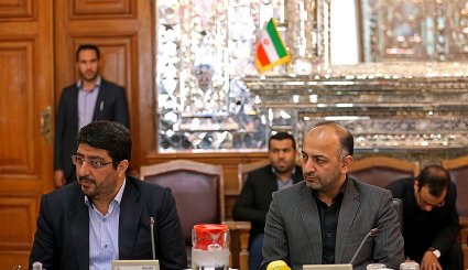 نشست بررسی مسائل و راهکارهای بودجه ریزی در ایران باحضور رئیس مجلس
