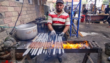 پذیرایی از زائران اربعین حسینی
