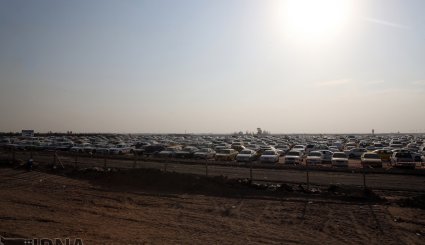 راهپیمایی زایرین اربعین در مسیر نجف به کربلا 