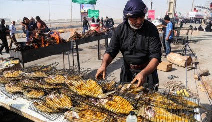 پذیرایی از زائران پیاده کربلا