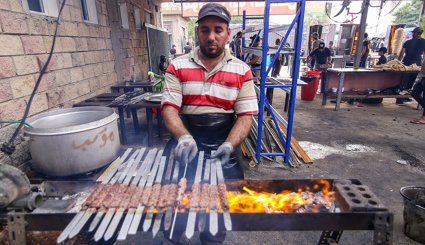 پذیرایی از زائران پیاده کربلا