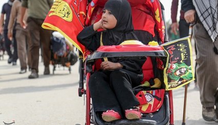 حضور کودکان در پیاده روی اربعین حسینی + تصاویر