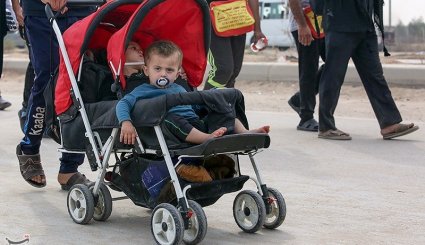 حضور کودکان در پیاده روی اربعین حسینی + تصاویر