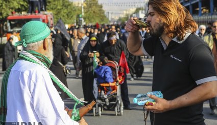 آغاز پیاده روی اربعین حسینی در تهران + تصاویر