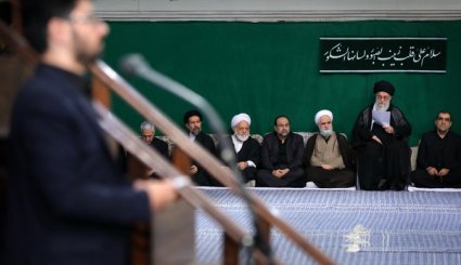 مراسم عزاداری اربعین حسینی با حضور هیئت‌های دانشجویی در حسینیه امام خمینی + تصاویر