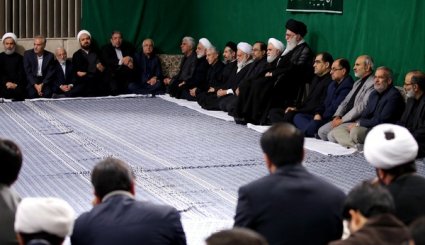 مراسم عزاداری اربعین حسینی با حضور هیئت‌های دانشجویی در حسینیه امام خمینی + تصاویر