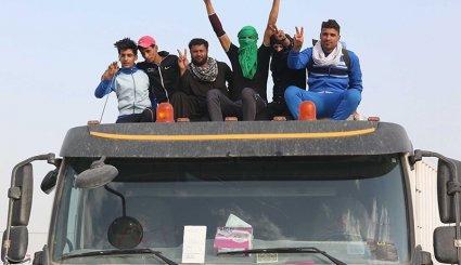 بازگشت زائران حسینی از کربلا