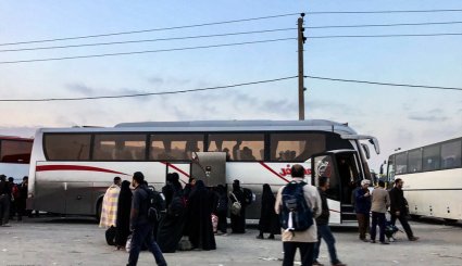 بازگشت زائران اربعین حسینی از مرز مهران + تصاویر