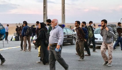 بازگشت زائران اربعین حسینی از مرز مهران + تصاویر