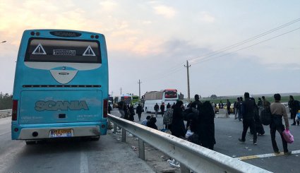 بازگشت زائران اربعین حسینی از مرز مهران + تصاویر