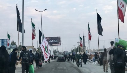 بازگشت زائران اربعین حسینی از مرز مهران + تصاویر
