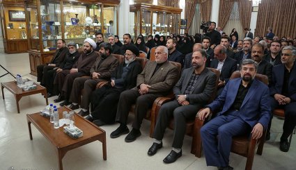 مراسم رونمايي از اثر استاد فرشچيان در حرم مطهر رضوی

