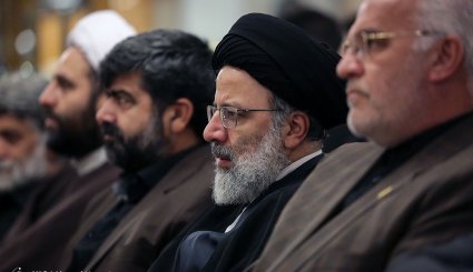 مراسم رونمايي از اثر استاد فرشچيان در حرم مطهر رضوی
