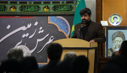 مراسم رونمايي از اثر استاد فرشچيان در حرم مطهر رضوی
