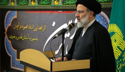 مراسم رونمايي از اثر استاد فرشچيان در حرم مطهر رضوی
