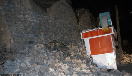 امداد رسانی به مصدومان زلزله در قصرشیرین