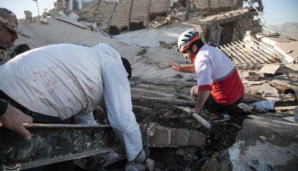 مصدومان و جانباختگان زلزله در سرپل‌ذهاب