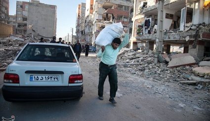 مصدومان و جانباختگان زلزله در سرپل‌ذهاب