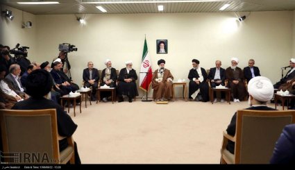 دیدار مسئولان و فعالان فرهنگی استان های آذربایجان‌شرقی و قم با رهبر انقلاب