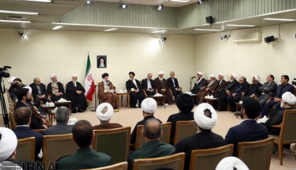 دیدار مسئولان و فعالان فرهنگی استان های آذربایجان‌شرقی و قم با رهبر انقلاب