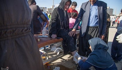 امداد رسانی به مصدومان زلزله در سرپل‌ذهاب + تصاویر