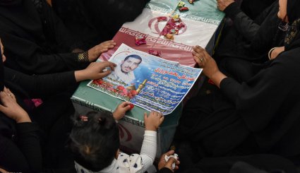 ورود پیکر ۵ شهید نیروی انتظامی به شیراز
