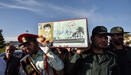 ورود پیکر ۵ شهید نیروی انتظامی به شیراز

