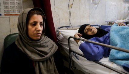 رسیدگی به مصدومان حادثه زلزله کرمانشاه + تصاویر